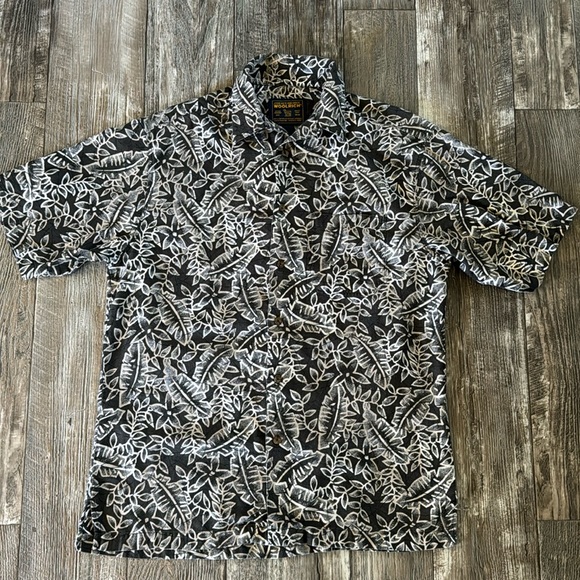JOHN RICH & BROS WOOLRICH MEN TSHIRT LARGE